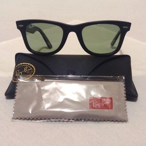Ray-Ban "Casino" Wayfarers